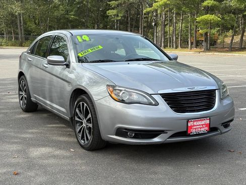 Used 2014 Chrysler 200 Touring w/ 200 S Group image 2