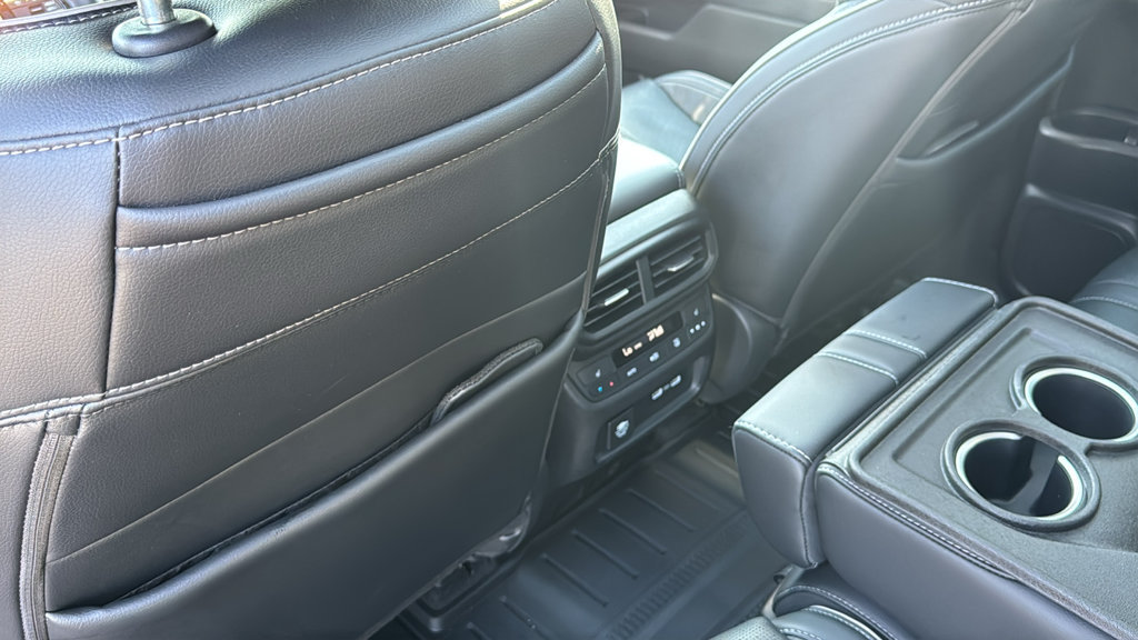 Certified 2023 Honda Pilot Elite image 32