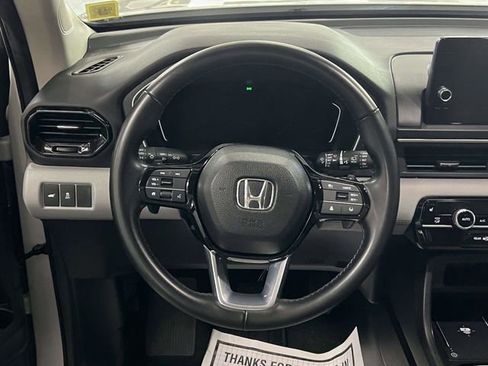 Used 2025 Honda Pilot EX-L image 14