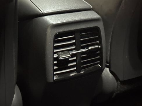 Certified 2023 Kia Niro Wave image 17