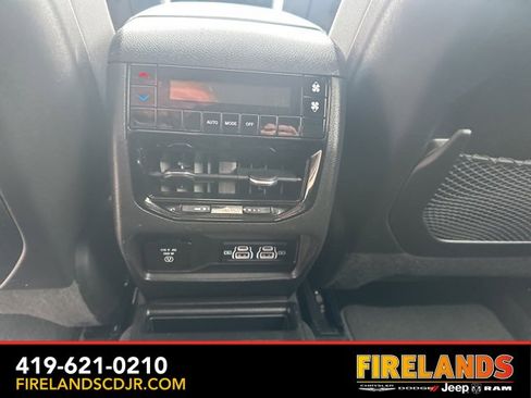 Used 2023 Jeep Grand Cherokee L Laredo w/ Luxury Tech Group I image 7