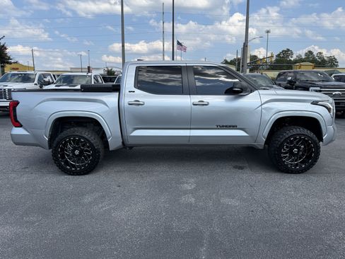 Used 2026 Toyota Tundra SR5 w/ SR5 Premium Package RWD image 11