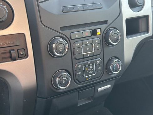 Used 2013 Ford F150 XLT w/ Luxury Equipment Group image 10