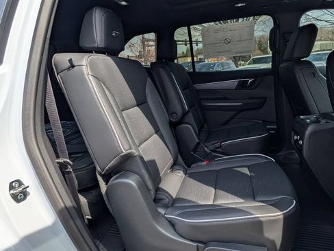 New 2026 Buick Enclave Sport Touring w/ Power Package AWD/4WD image 31