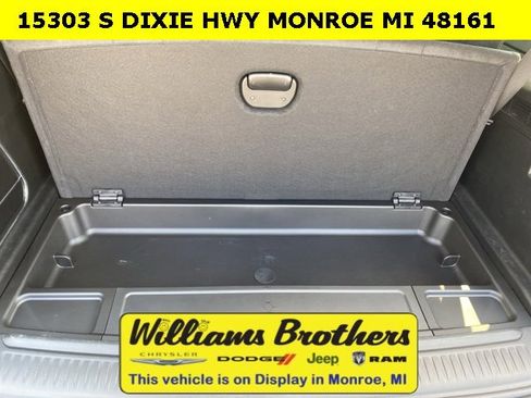 Used 2024 Jeep Wagoneer Series II w/ Flexible Seating Group image 30