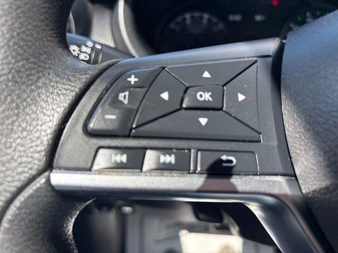 Used 2021 Nissan Kicks SV FWD image 37