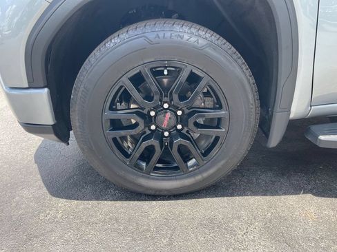 Used 2025 GMC Sierra 1500 Elevation w/ LPO, Elevation Black Package RWD image 8
