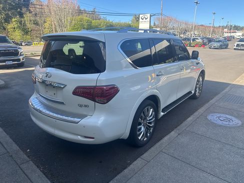 Used 2016 INFINITI QX80 4WD w/ Deluxe Technology Package image 5