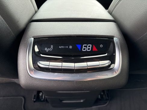 Used 2023 Cadillac XT6 Luxury FWD image 20