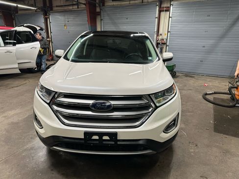 Used 2015 Ford Edge Titanium w/ Equipment Group 301A image 2