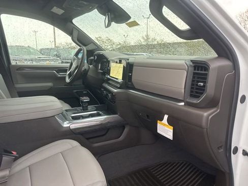 New 2026 Chevrolet Silverado 1500 LTZ w/ Z71 Off-Road Package AWD/4WD image 34
