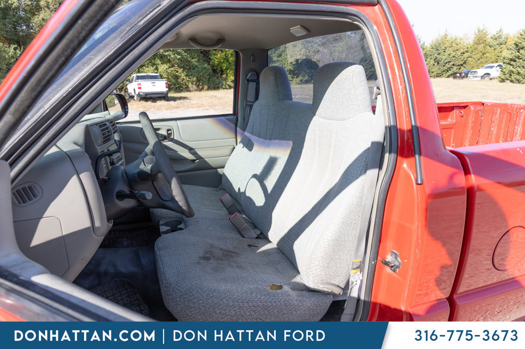 Used 1998 Chevrolet S10 Pickup 2WD Regular Cab image 13