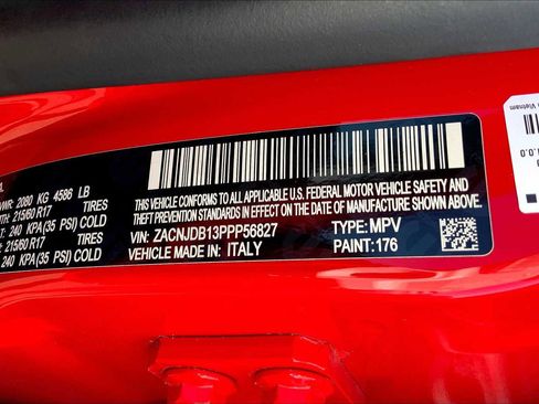 Used 2023 Jeep Renegade Latitude w/ Premium Group image 34