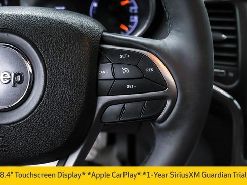 Used 2018 Jeep Grand Cherokee Altitude image 22