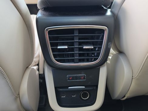 Used 2019 Lincoln Nautilus Reserve w/ Driver Assistance Package FWD image 22