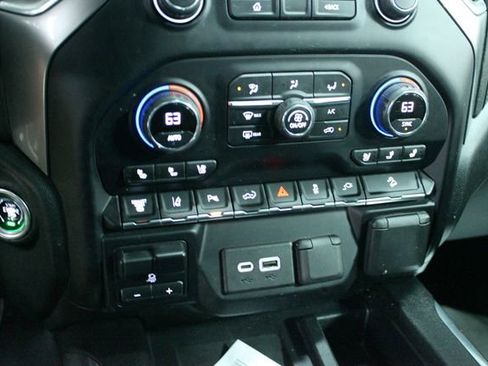 Used 2020 Chevrolet Silverado 2500 LTZ w/ LTZ Plus Package image 20