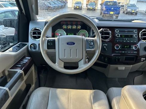 Used 2010 Ford F350 Lariat image 19