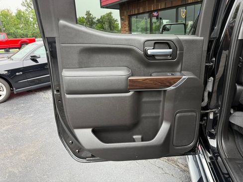 Used 2021 GMC Sierra 1500 SLT w/ SLT Premium Package AWD/4WD image 22