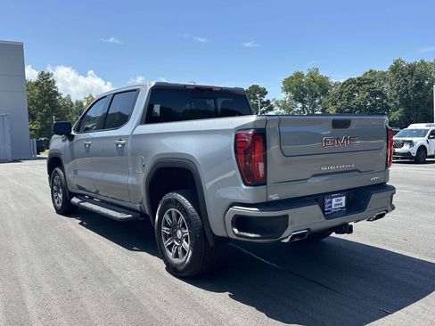 Used 2024 GMC Sierra 1500 AT4 w/ Technology Package AWD/4WD image 24