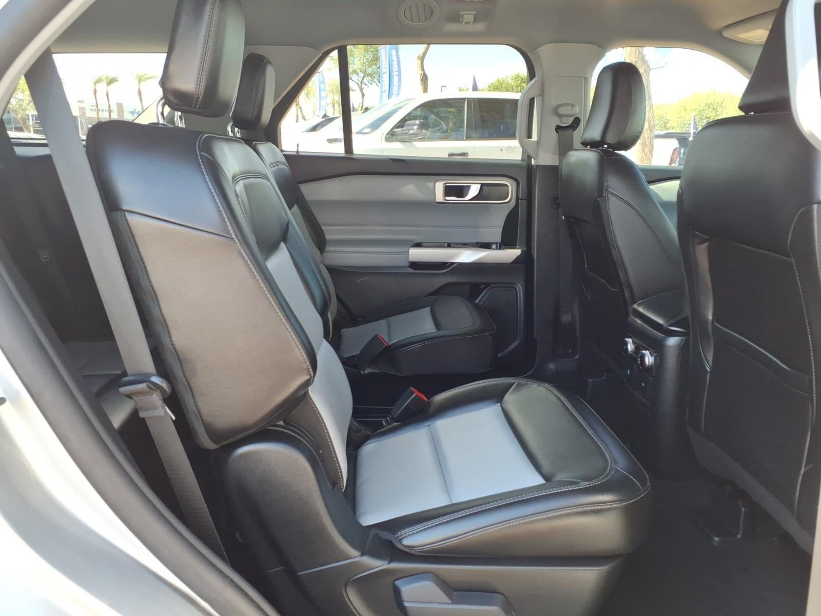 Certified 2024 Ford Explorer XLT w/ Equipment Group 202A RWD image 14