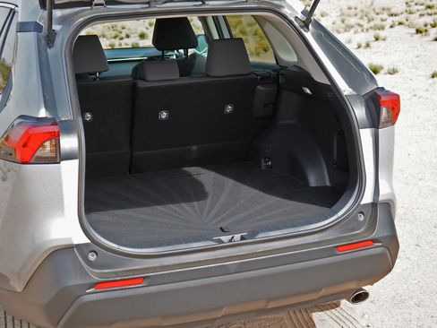 Used 2024 Toyota RAV4 XLE image 13