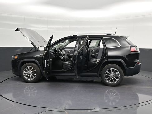 Used 2021 Jeep Cherokee Latitude Lux FWD image 18