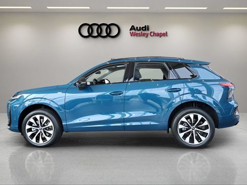 New 2026 Audi Q3 quattro 2.0T AWD/4WD image 2