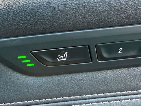 Used 2023 BMW 530i xDrive image 37