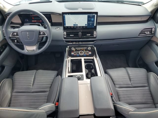 Used 2023 Lincoln Navigator L Black Label AWD/4WD image 33