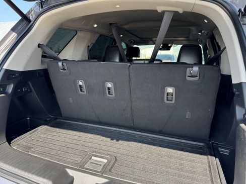 Used 2025 Honda Pilot Elite image 16