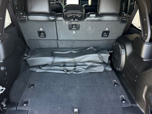 Used 2025 Jeep Wrangler Sahara w/ Safety Group image 15