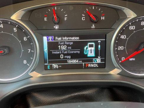 Used 2017 GMC Acadia SLT image 18