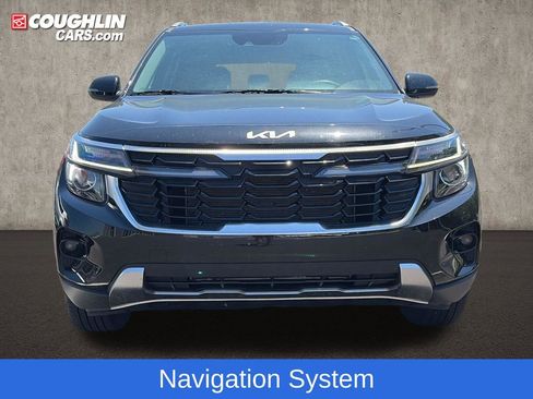 Used 2024 Kia Seltos S AWD/4WD image 3