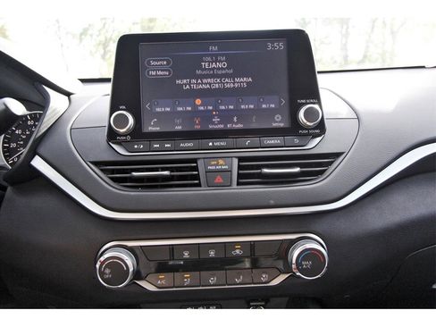 Used 2022 Nissan Altima 2.5 SV image 22