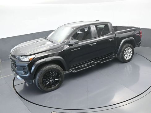 Used 2024 Chevrolet Colorado Trail Boss image 43