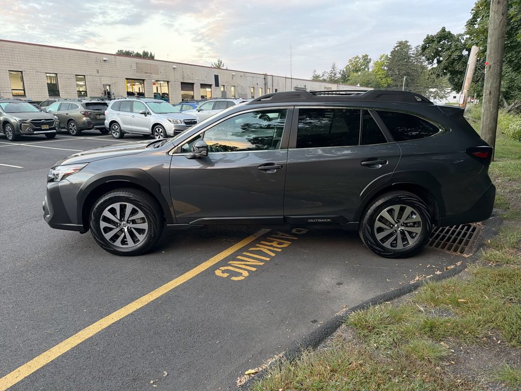 Certified 2024 Subaru Outback Premium AWD/4WD image 5