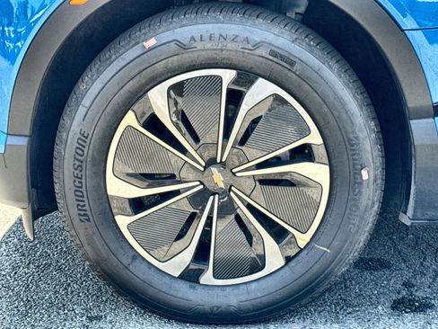 New 2025 Chevrolet Blazer EV LT image 12