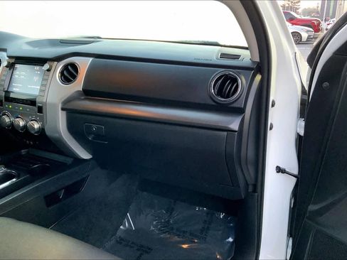 Used 2021 Toyota Tundra SR5 w/ SR5 Upgrade Package image 18
