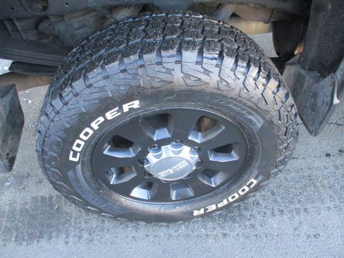 Used 2015 GMC Sierra 2500 SLE image 18