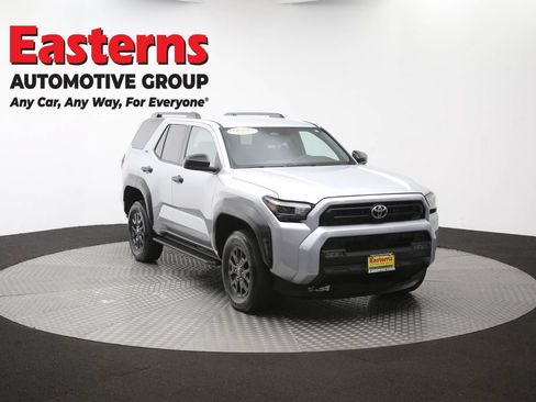 Used 2025 Toyota 4Runner SR5 AWD/4WD image 50