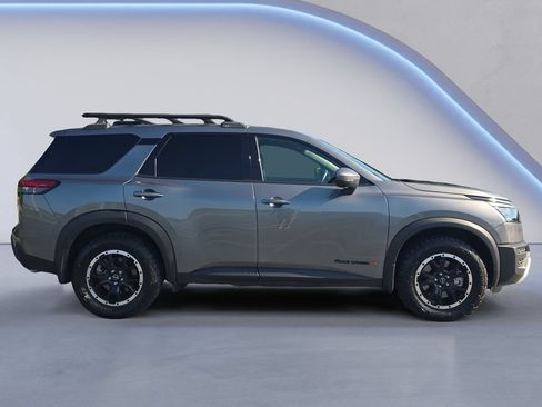 Used 2025 Nissan Pathfinder Rock Creek AWD/4WD image 7