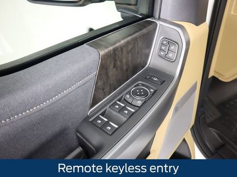 New 2026 Ford F350 Lariat w/ Black Appearance Package image 32