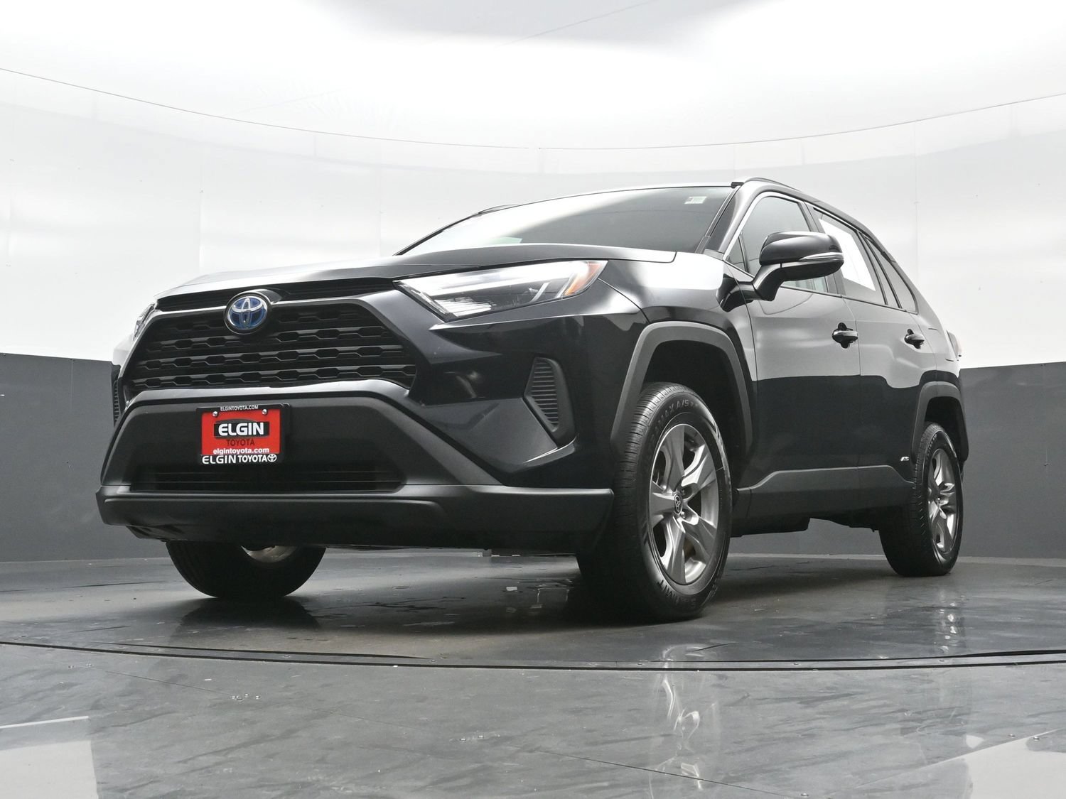 Used 2024 Toyota RAV4 XLE w/ Weather Package AWD/4WD image 29