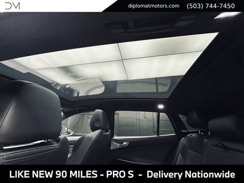 Used 2024 Volkswagen ID.4 Pro S AWD/4WD image 23