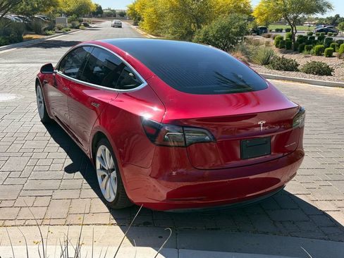 Used 2018 Tesla Model 3 Long Range image 4