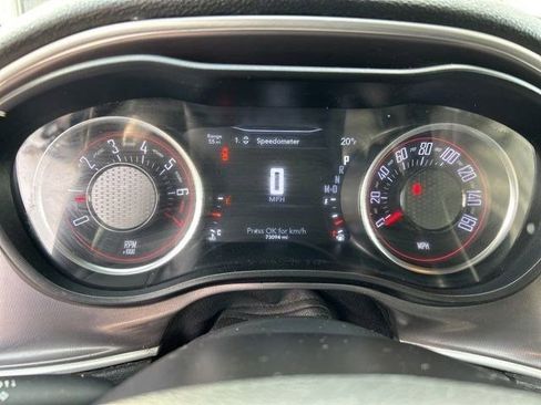 Used 2021 Dodge Challenger SXT image 15