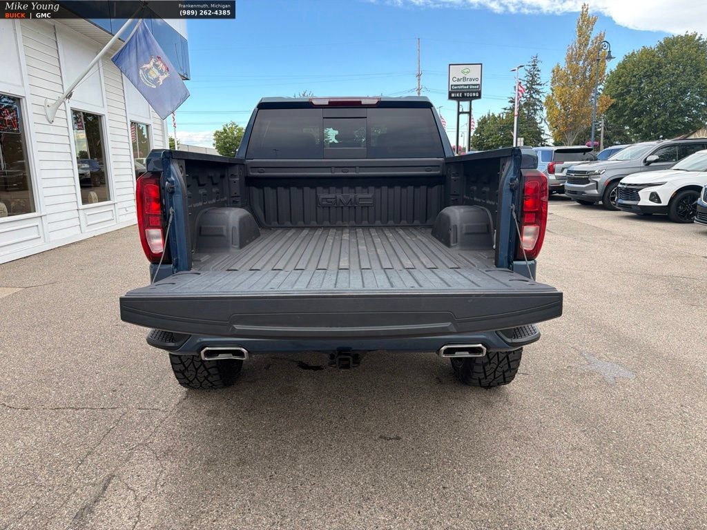 Used 2024 GMC Sierra 1500 Elevation w/ Elevation Premium Package AWD/4WD image 7