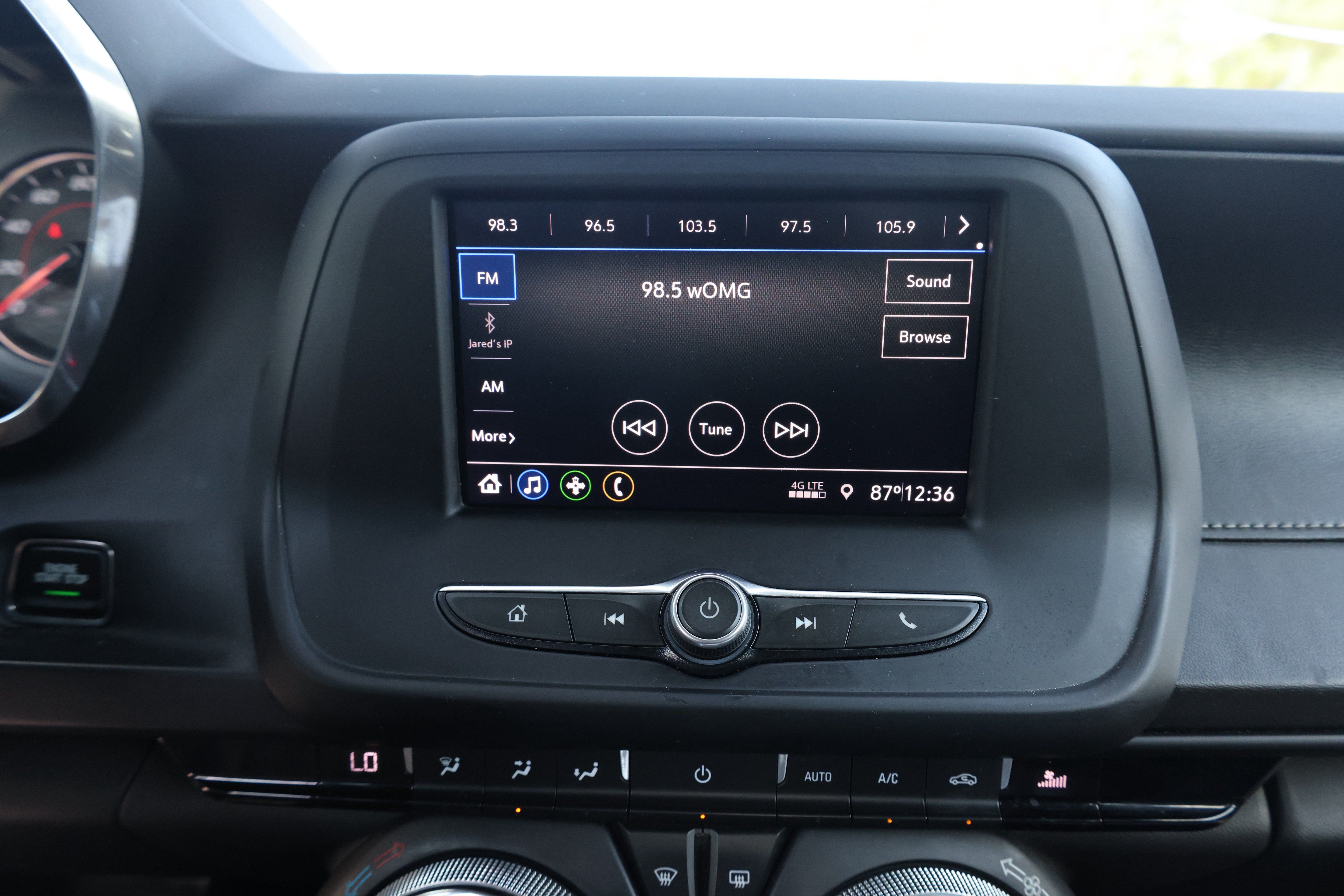 Used 2020 Chevrolet Camaro LT RWD image 8