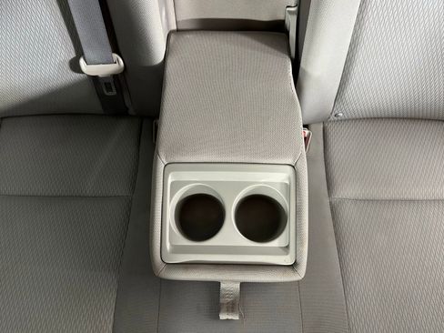 Used 2015 Toyota Corolla LE image 23