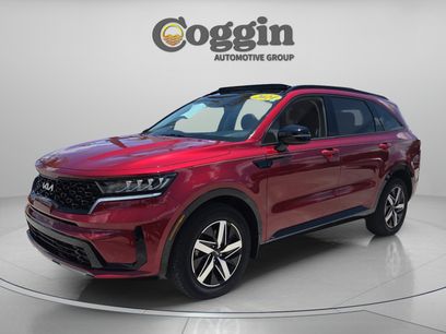 Used 2023 Kia Sorento S w/ Panoramic Sunroof Package